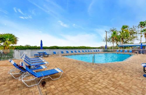 Ruskin Hotel | Palm Terrace Waterfront Htd Pool Hot Tub Tennis