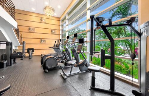 Ruskin Hotel | Palm Terrace Waterfront Htd Pool Hot Tub Tennis