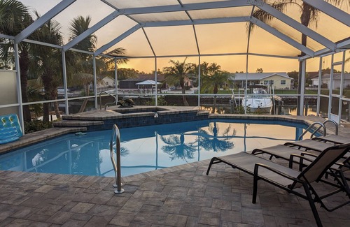 Apollo Beach House | Palm Tree III Pool Home Waterfront