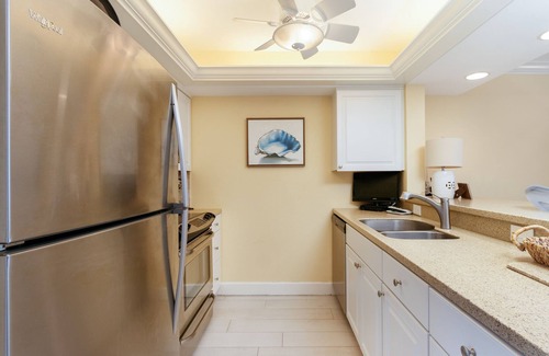 Sanibel Condo | Palm Trees and 80 Degrees