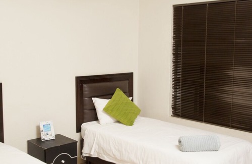 Schoemansville Apartment | Palm Valley Inn