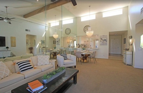 Palm Desert House | Palm Valley . Relaxed Getaway, Pools and Sunsets!