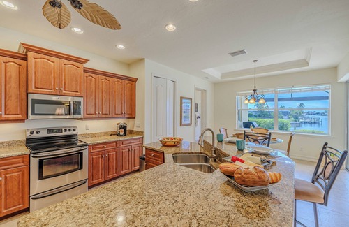 Pelican Villa | Palm Villa - Southern Exposure - 4bed/3bath