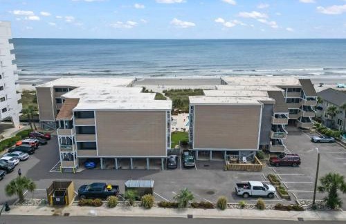 Crescent Beach Apartment | Palm Villa with Oceanfront Balcony, Pool, Sleeps 6