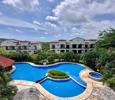 Villarreal Apartment | Palmas de Tamarindo Resort, 304E