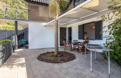 Ponta Delgada Apartment | Palmeira House - Fernandes Cottage