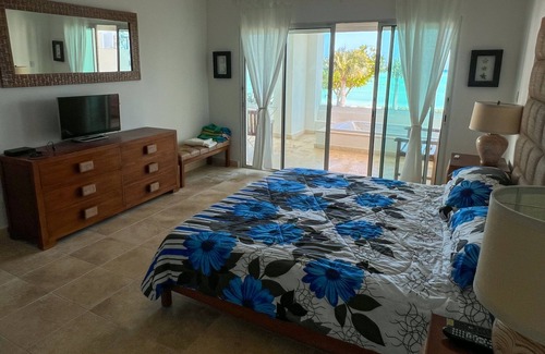 Cap Cana Marina Apartment | Palmera Ocean front 2 Bd