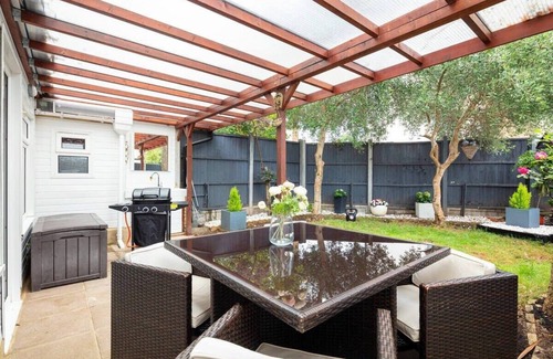 Palmers Green House | Palmers Green, London - Lovely 5 Bedroom House