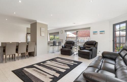 Dromana House | Palmerston