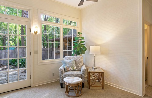 King City House | Palmetto Cottage sleeps 8 and walk to the Village