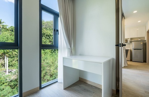 Karon Apartment | Palmetto Park Residence