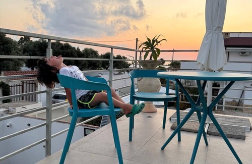 Calimera House | PALMI SUL MARE. A POCHI PASSI DA UNA SPLENDIDA SPIAGGIA LIBERA. RELAX E SILENZIO