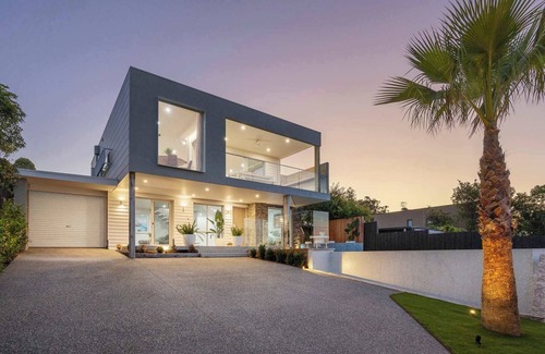 Dromana House | Palmira Retreat | Pool, Spa & Views