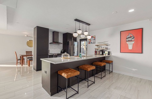 Hy-view House | Palms in Paradise Home w/Hot Tub and Pool located near Old Town Scottsdale.