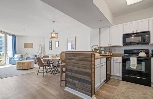 Fort Walton Beach - Destin Condo | Palms Paradise 1809 - Stunning Views and Amenities