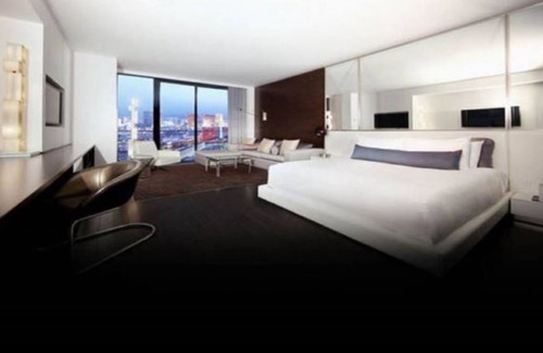 Las Vegas Hotel | Palms Place Beautiful High Rise Suite, Strip Views Las Vegas 23-306
