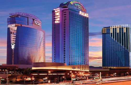 Las Vegas Hotel | Palms Place Beautiful & Mountains views 51-303 floor