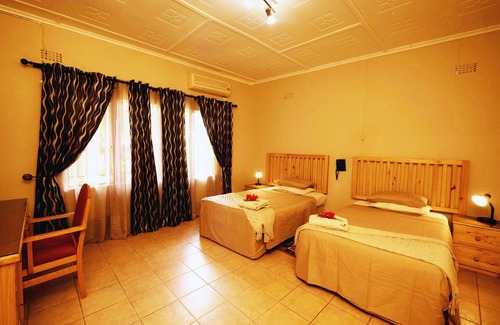 Lusaka Cabin | Palmwood Lodge