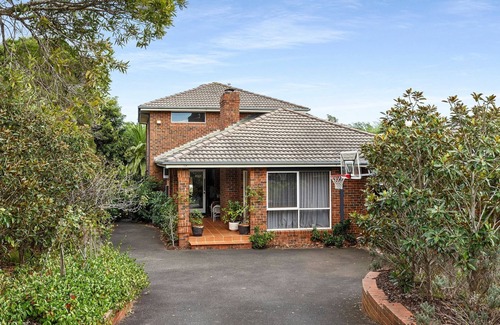 Mount Eliza House | Palmyra Villa | Pool & Spa | Steps to Village