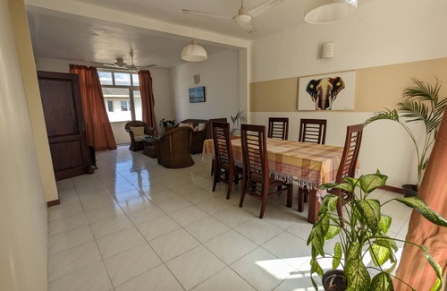 Bambalapitiya House | Palmyrah Residencies