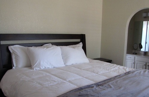 Fort Mohave House | Palo Verde Place: A Family Place 11:00 am Check-in