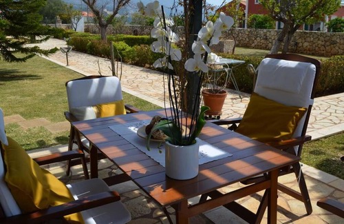 Karavados House | Paloma