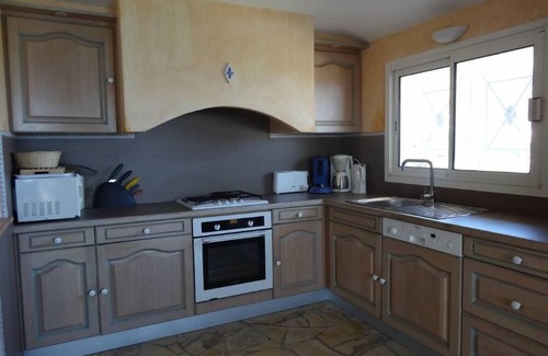 Porto-Vecchio Villa | PALOMBAGGIA ,right on the waterfront, 5 minutes' walk . Superb sea view.