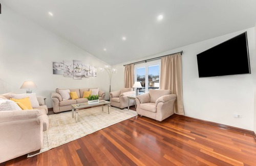 Palos Hills House | Palos Hills Rental