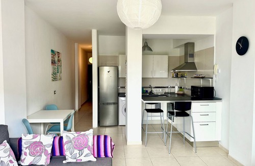 Bajamar Apartment | Pambnb - Chic Seaview Apartment with Gym & Kids Park
