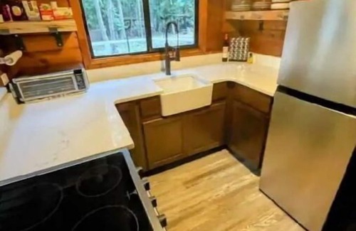 Deer Harbor Cabin | Pan Abode Cabin in the Woods on an Island