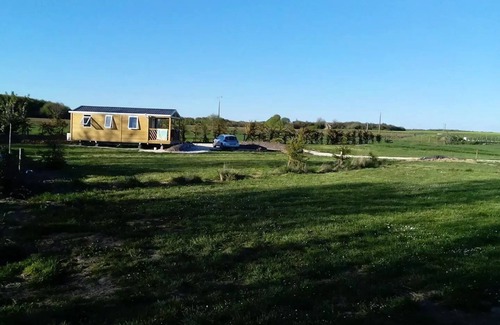 Seillac Ski Chalet | Panama - 2 bedrooms - sleeps 5 - Enjoy its covered terrace for 5 all year round