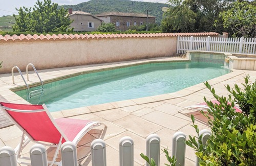 Quincie-en-Beaujolais House | Panda Home - Gîte in the Beaujolais hills, Gîte à Quincié en Beaujolais