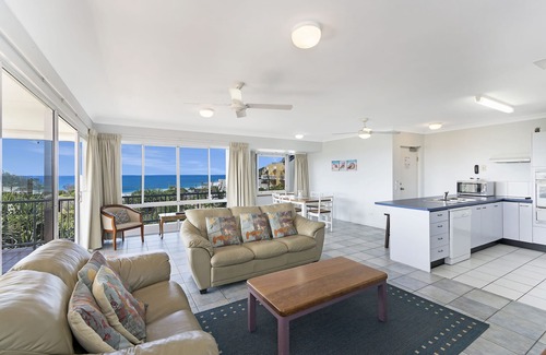 Coolum Beach Hotel | Pandanus Coolum Beach