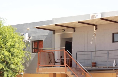 Windhoek House | Pandeinge - Deluxe Double Room with Shower