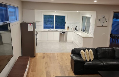 Venus Bay House | Pandora's Escape - Newly Built 7 Star Rated Home
