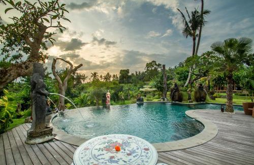 Kemenuh Cabin | Pangkung Carik Villa by GenuineHost