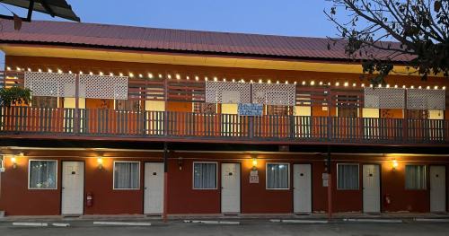 Nong Chaeng Hotel | Panngernpanthong inn resort