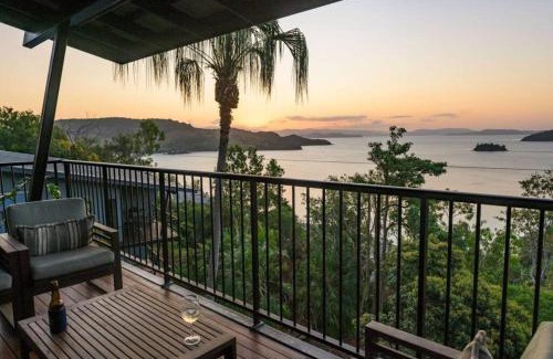 Hamilton Island Apartment | Panorama 9 & Free Buggy Hamilton Island
