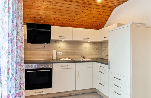 Salem Apartment | Panorama apartment with balcony