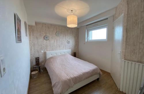 Pontorson Apartment | PANORAMA Balcony