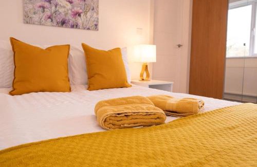 Kidlington Apartment | Panorama House, Modern 3-Bedroom Apartment 3, Oxford