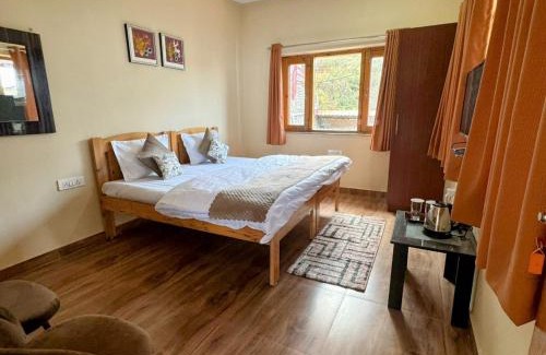 Kaul House | Panorama Villa homestay at Hartola, Mukteshwar by Kusumith Retreats
