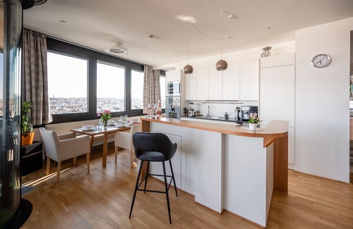 Altlerchenfeld Apartment | Panoramasuite mit Fernblick Über Wien