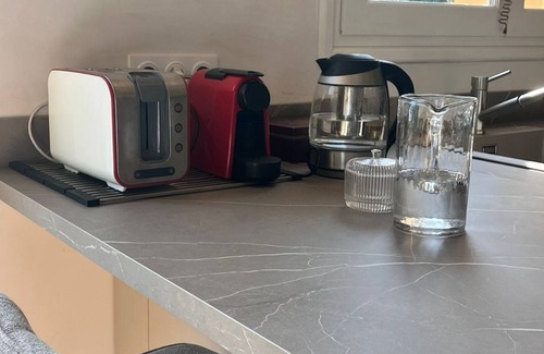 Le Tholonet Villa | Panoramic 4-BR Villa near Aix w/Pool, AC - for 10 people