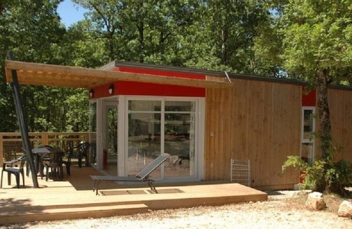 Saint-Cirq-Lapopie Ski Chalet | PANORAMIC CHALET with View 2