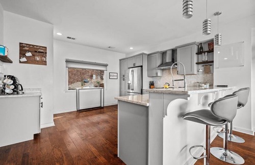 Mount Washington House | Panoramic City Views from Atop Mount Washington!