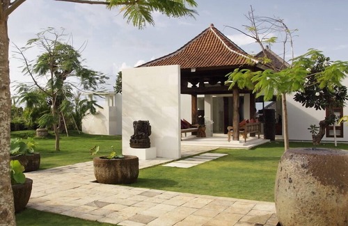Ungasan Villa | Panoramic Clifftop Luxury 6BR Villa, Uluwatu - W/Beach Access!