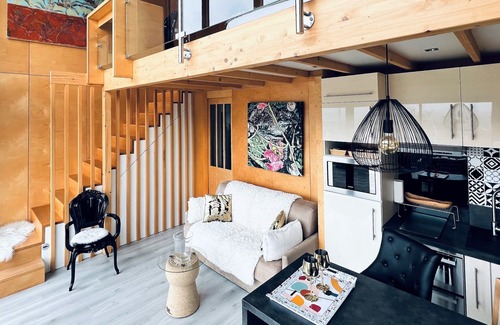 Chigny-les-Roses House | Panoramic hotel-hostel. Your Oenological stay in a wine village.