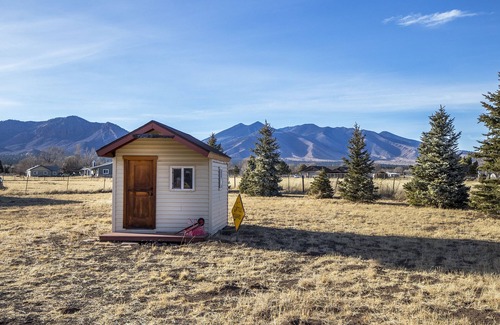 Flagstaff House | Panoramic Mountain Views - Spacious yet cozy Mtn living on acreage. 5 stars!
