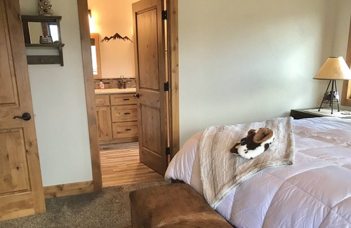 Estes Park House | Panoramic MTN Views / Outdoor Spaces/ Deck Patio/ Grill/NO LODGING TAX ON 30 DAY